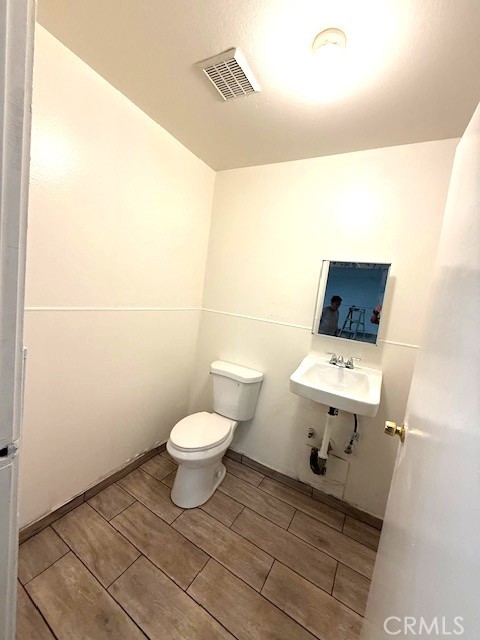 4949 Walnut Grove Avenue Property Photo 11