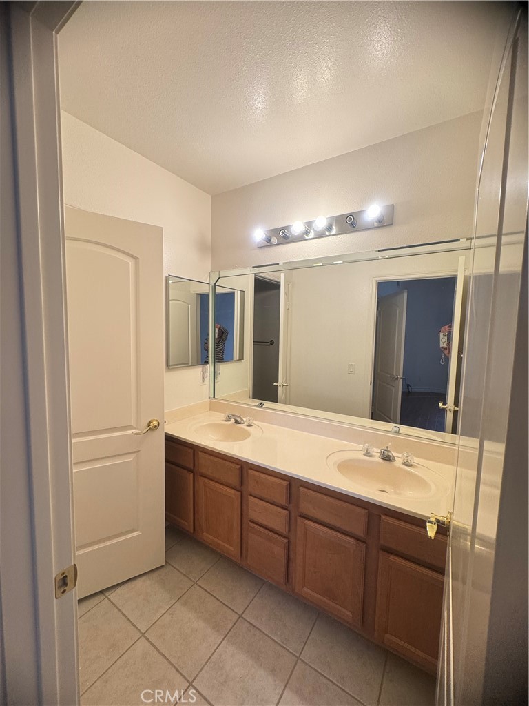923 East Valley Blvd Property Photo 5
