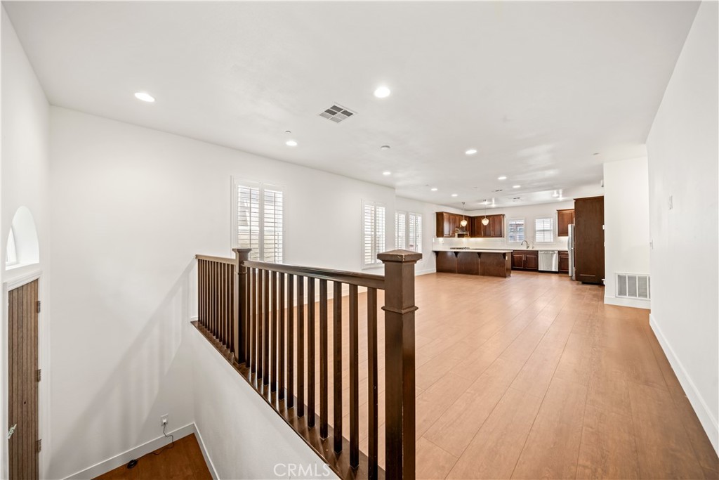 656 West Huntington Drive K-1 Property Photo 10