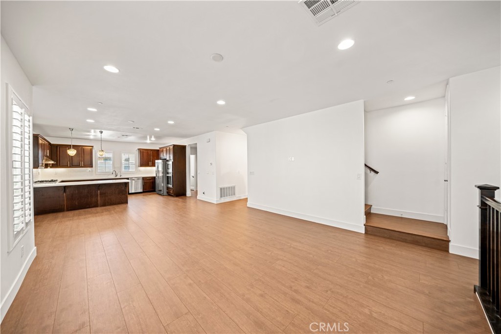 656 West Huntington Drive K-1 Property Photo 13