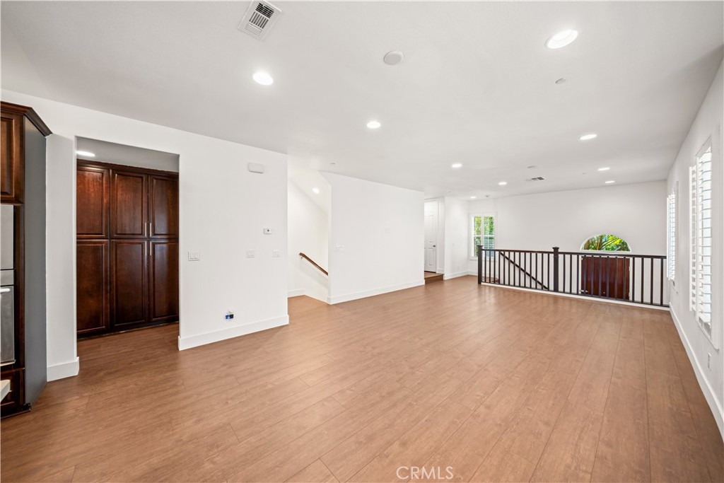 656 West Huntington Drive K-1 Property Photo 15