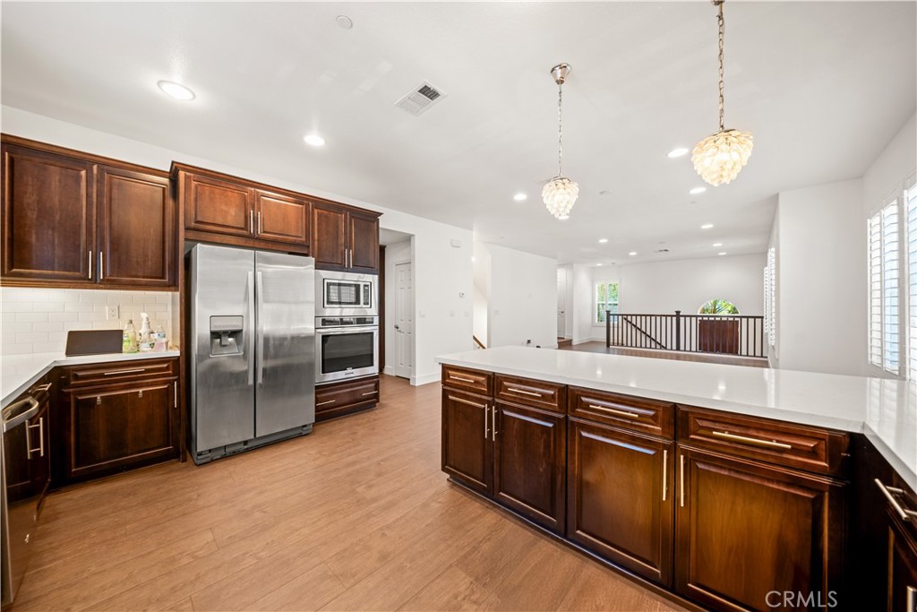 656 West Huntington Drive K-1 Property Photo 19