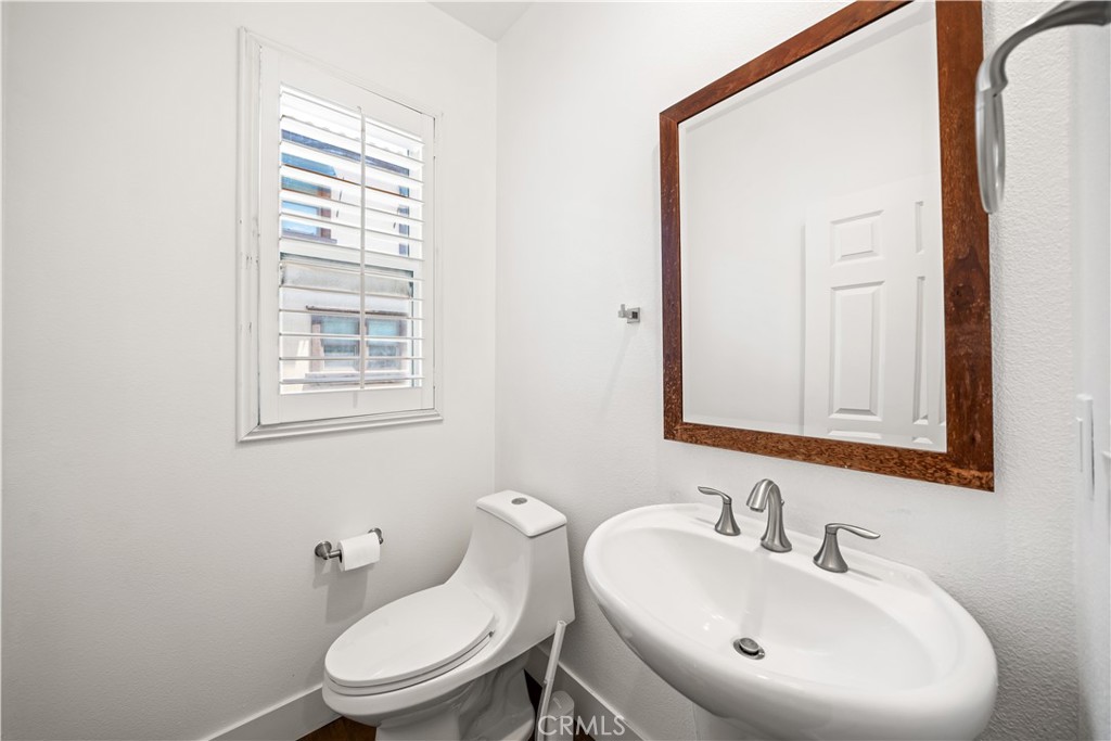 656 West Huntington Drive K-1 Property Photo 20