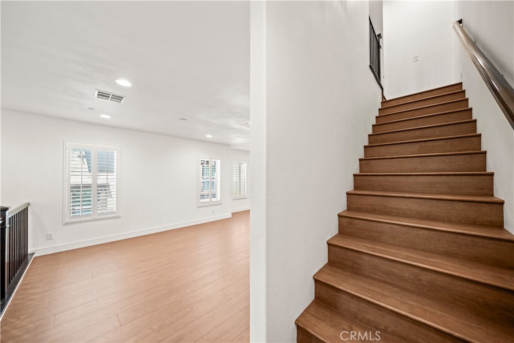 656 West Huntington Drive K-1 Property Photo 21