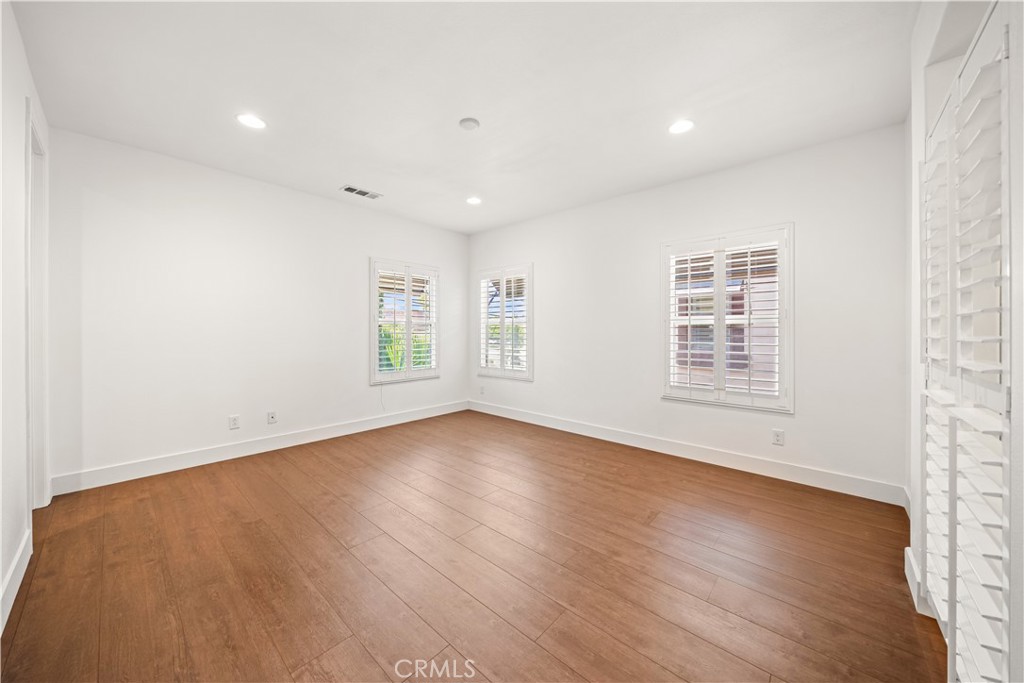 656 West Huntington Drive K-1 Property Photo 25