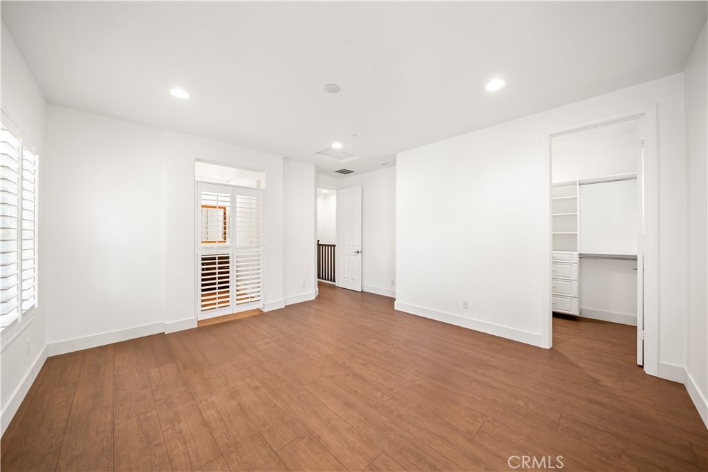 656 West Huntington Drive K-1 Property Photo 26