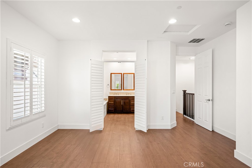 656 West Huntington Drive K-1 Property Photo 27