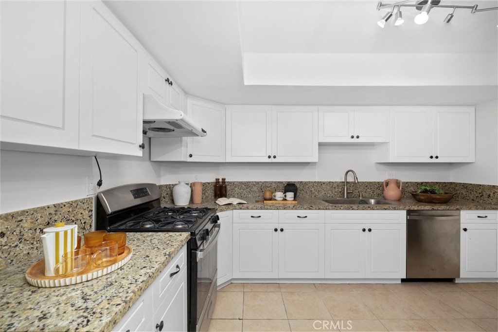 300 S Reno Street 303 Property Photo 12