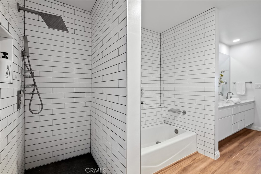 300 S Reno Street 303 Property Photo 30