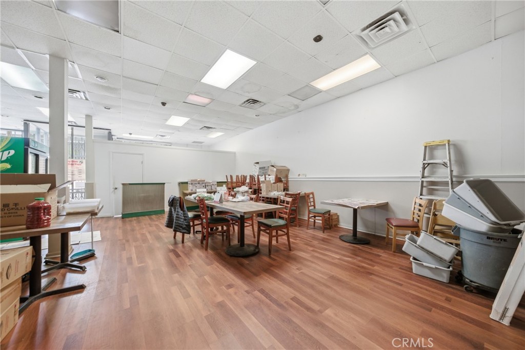 4808 Melrose Avenue Property Photo 8