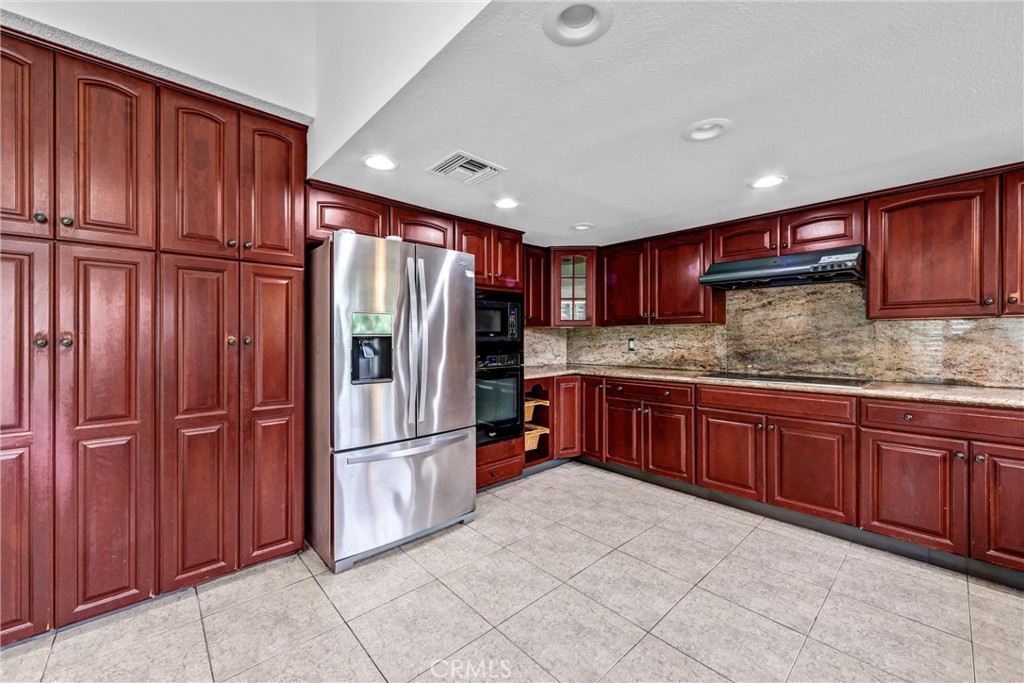 3334 Oak Glen Property Photo 15
