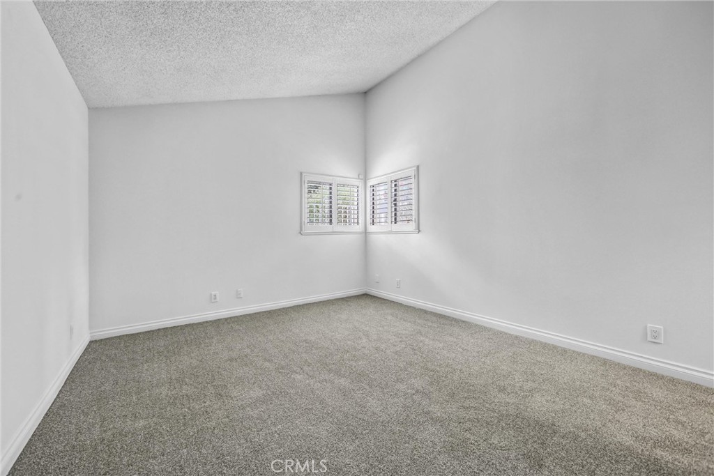 3334 Oak Glen Property Photo 17