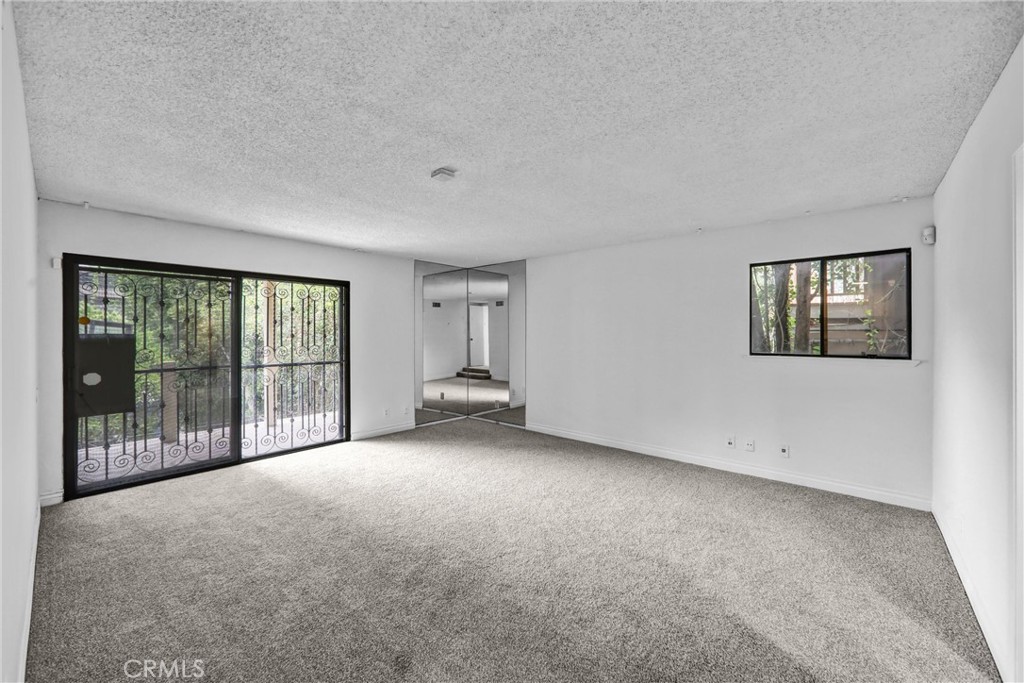 3334 Oak Glen Property Photo 23