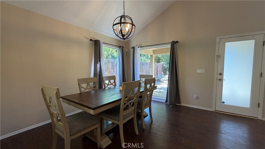 1145 E Woodhaven Lane Property Photo 15
