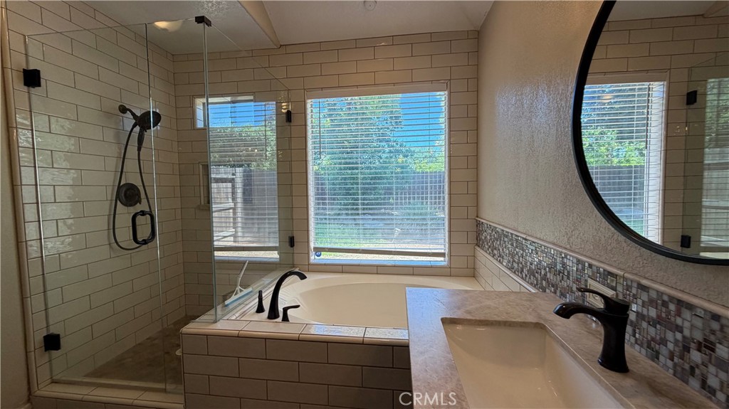 1145 E Woodhaven Lane Property Photo 16