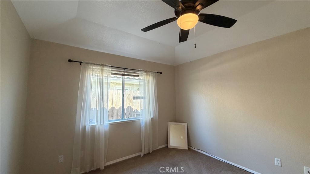 1145 E Woodhaven Lane Property Photo 25