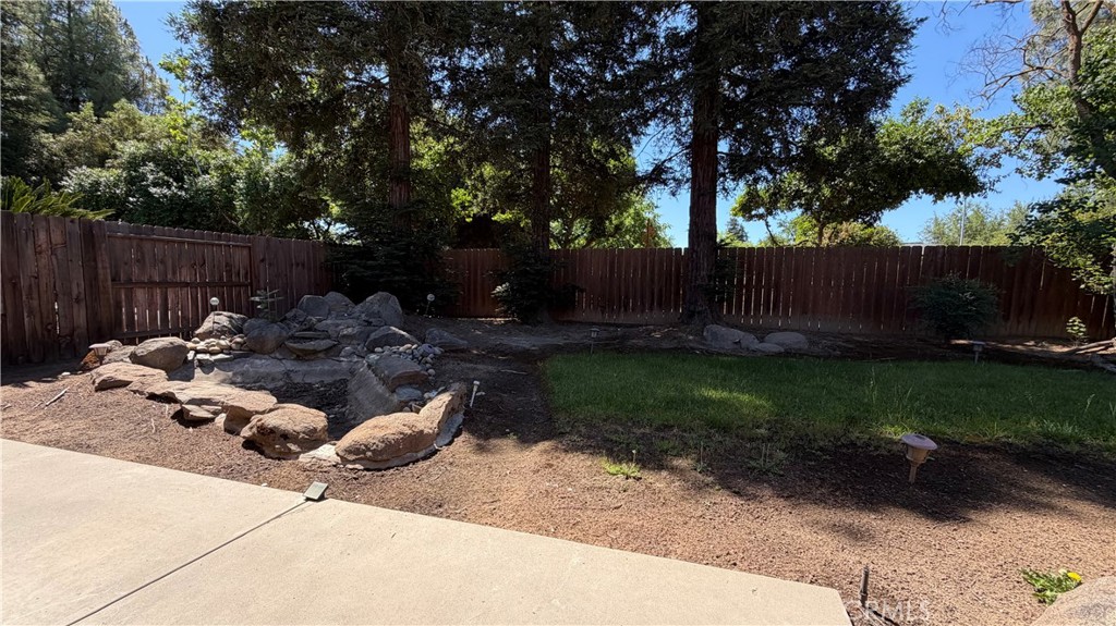 1145 E Woodhaven Lane Property Photo 28