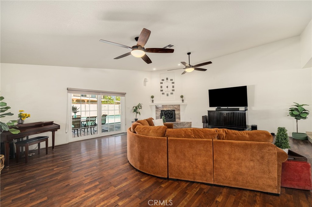 3742 Pilgrims Way Property Photo 6