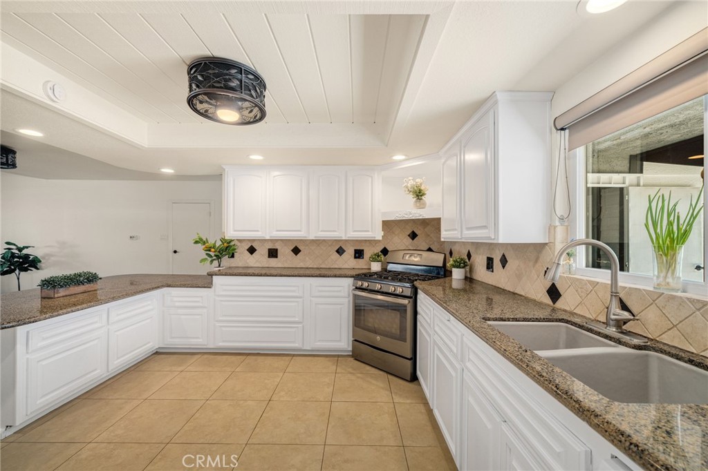 3742 Pilgrims Way Property Photo 11