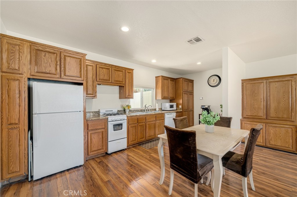 3742 Pilgrims Way Property Photo 31
