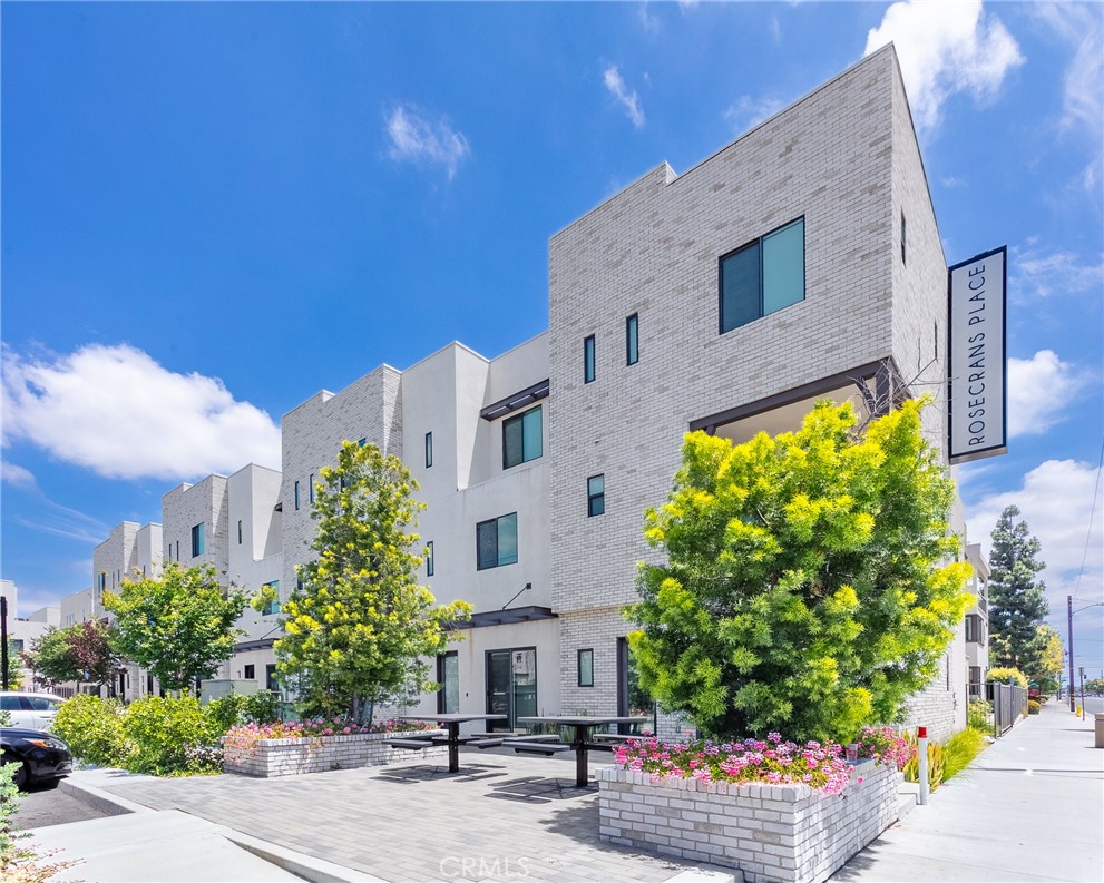 2054 Mylitta Property Photo 33