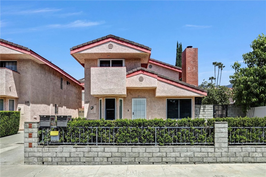 227 California Street A Property Photo 2