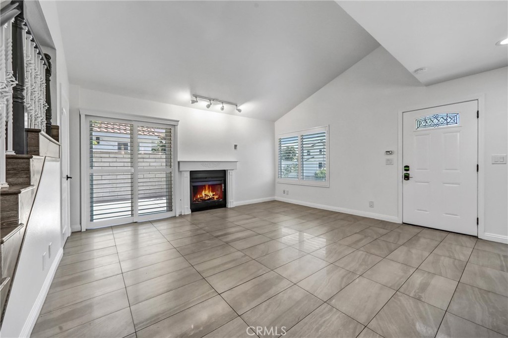 227 California Street A Property Photo 10