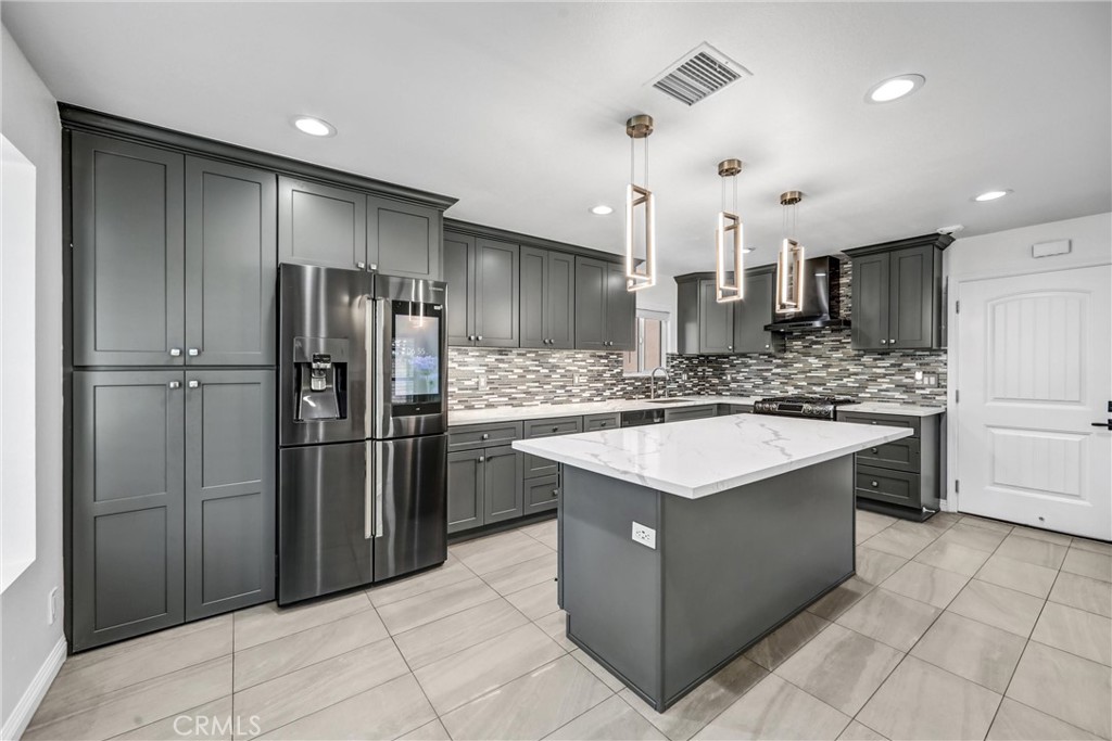 227 California Street A Property Photo 13