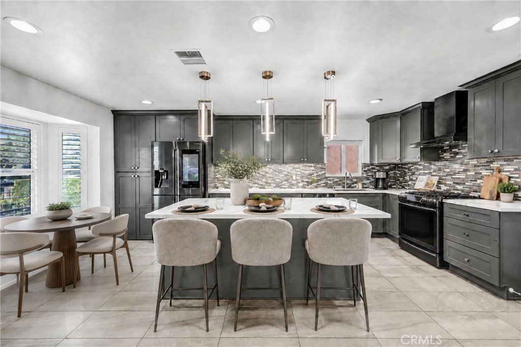227 California Street A Property Photo 14
