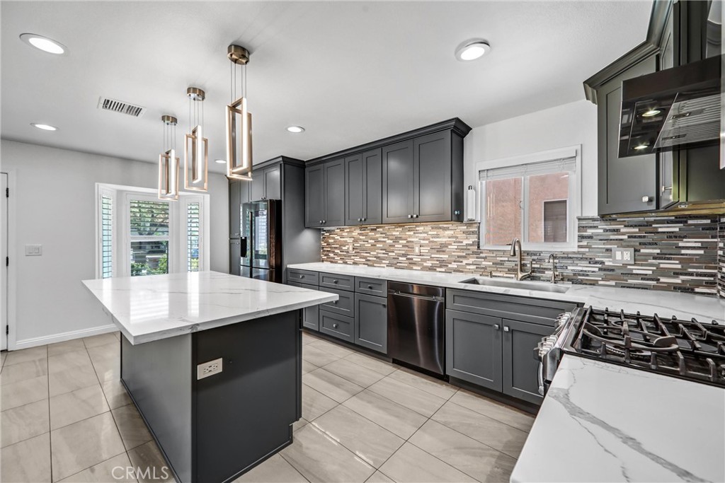 227 California Street A Property Photo 16