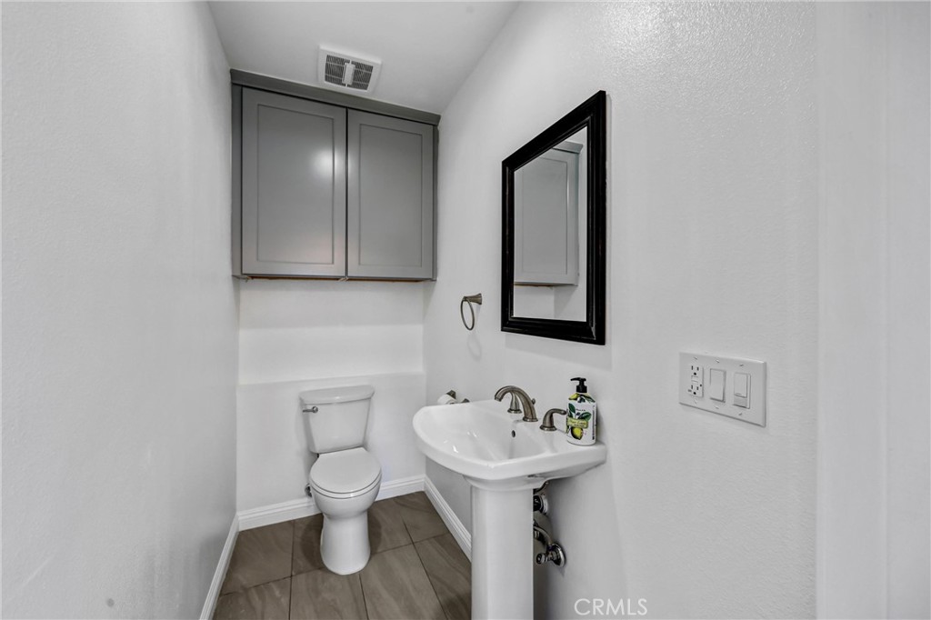 227 California Street A Property Photo 20