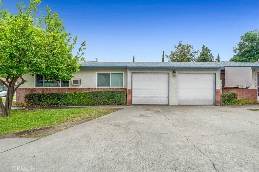 223 Montana Property Photo 6
