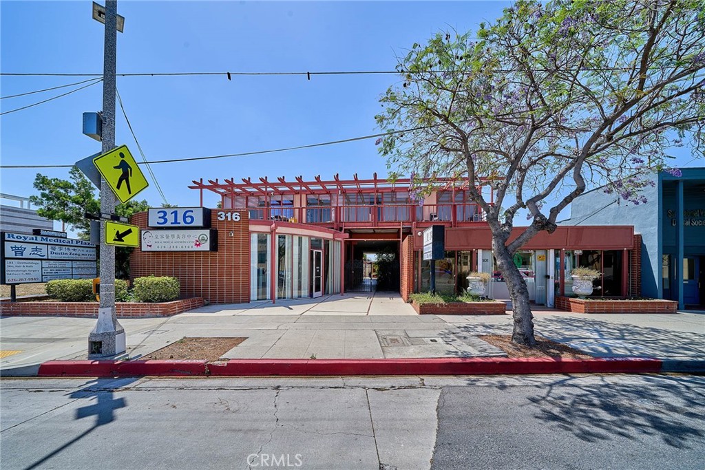 316 E. Las Tunas Dr #100 Property Photo 4