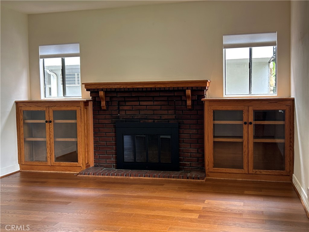 214 E Stocker Street Property Photo 3