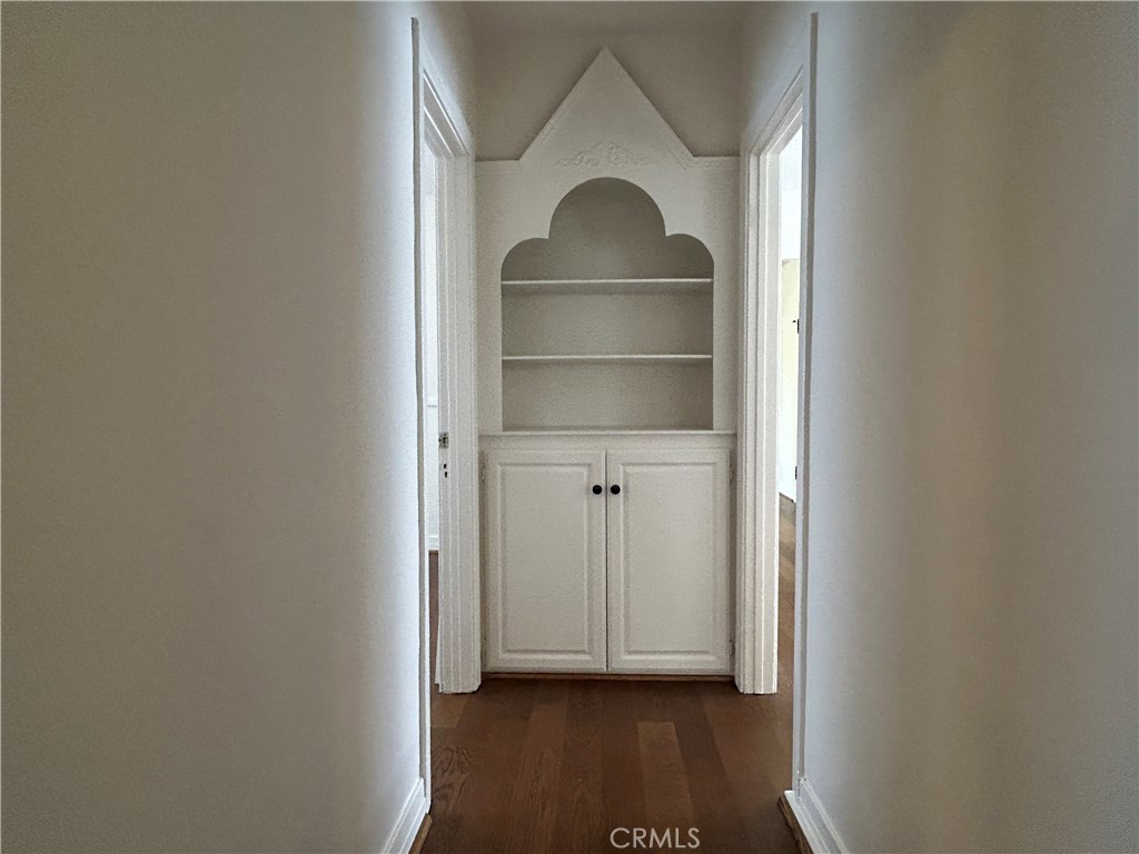 214 E Stocker Street Property Photo 11