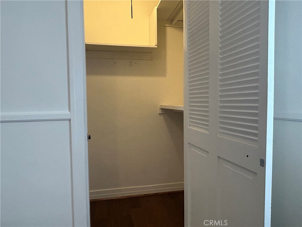 214 E Stocker Street Property Photo 14