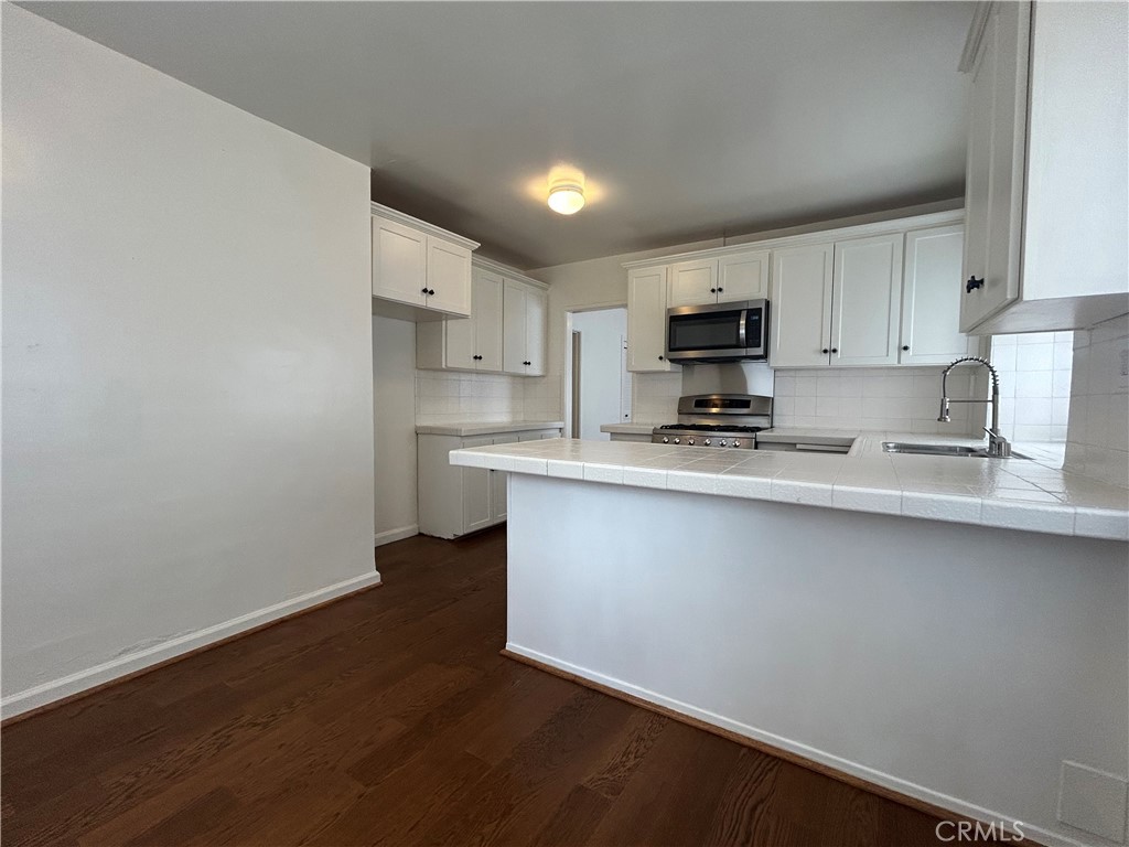 214 E Stocker Street Property Photo 26