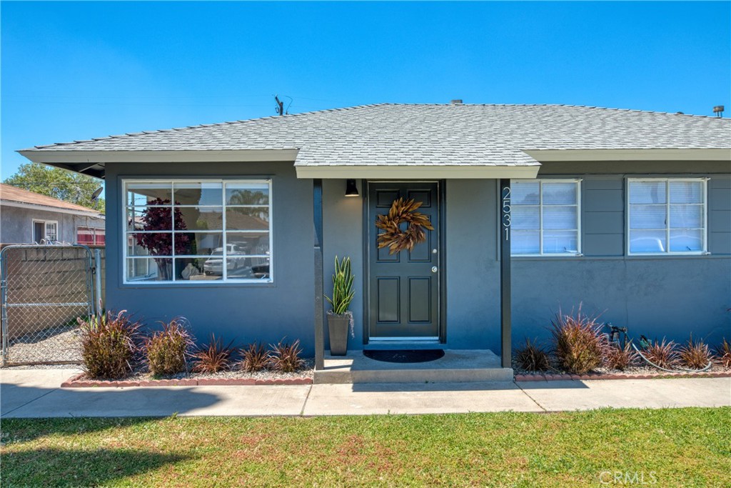2531 Calmia Property Photo 2