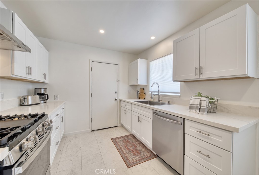 2531 Calmia Property Photo 15
