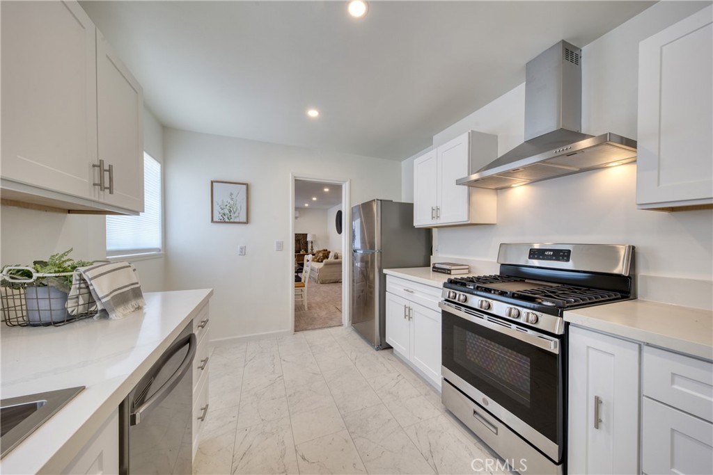 2531 Calmia Property Photo 16
