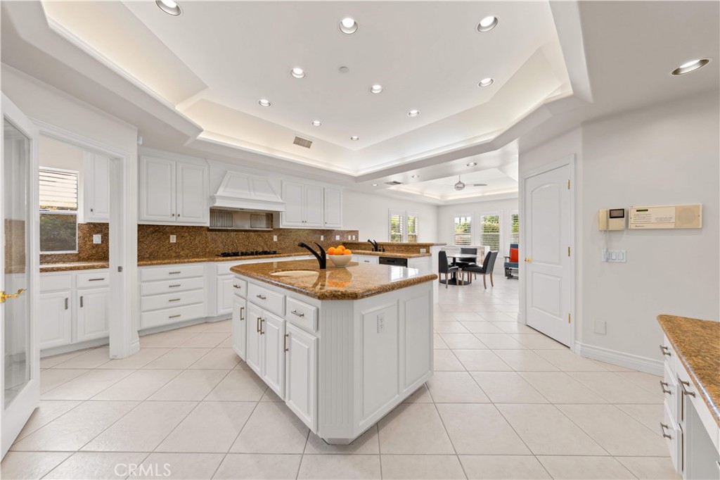 662 W Norman Ave Property Photo 10