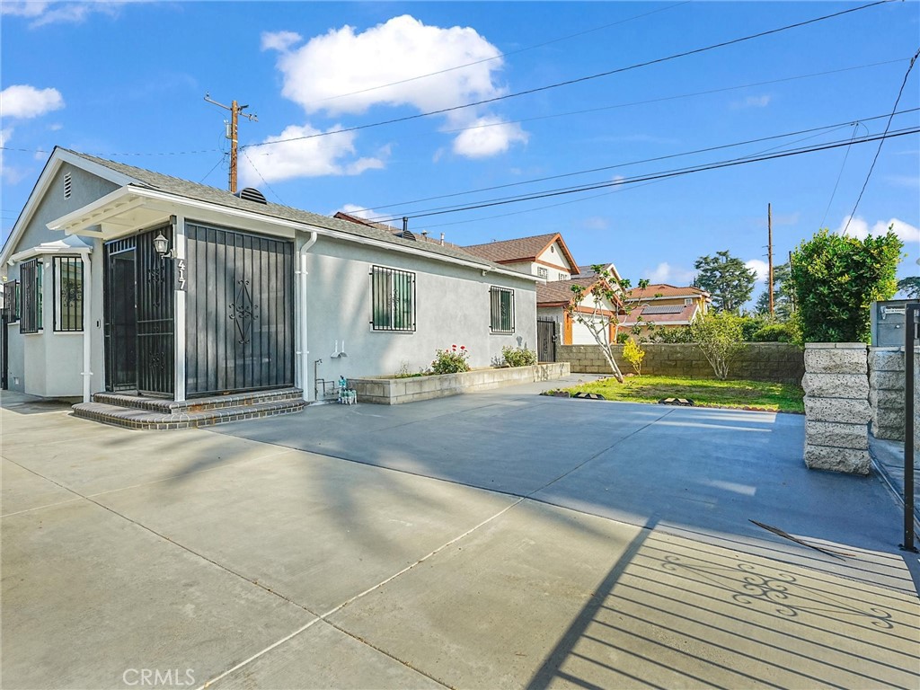 417 W Emerson Property Photo 1