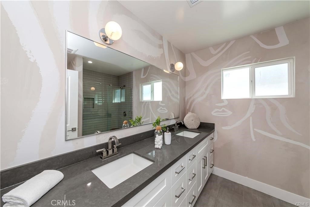 7426 Leescott Avenue Property Photo 7
