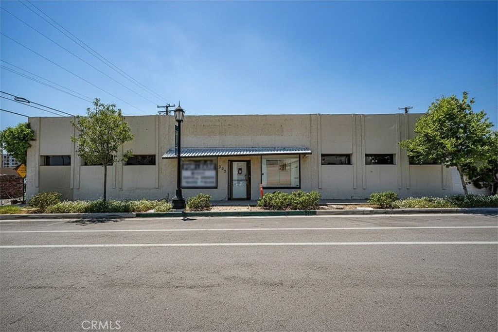 323 325 N 1st Street Property Photo 1