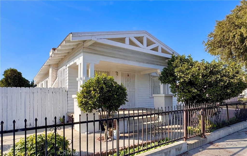 3817 Rosemead Boulevard Property Photo 1