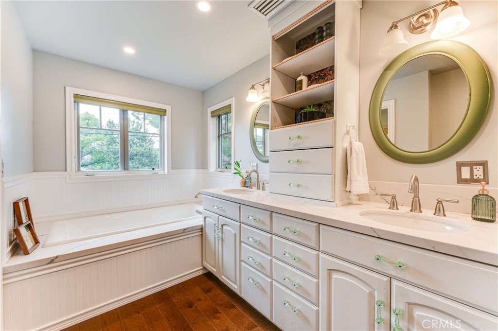 264 Norumbega Property Photo 29