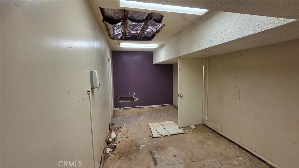 1245 E Walnut Street Property Photo 25