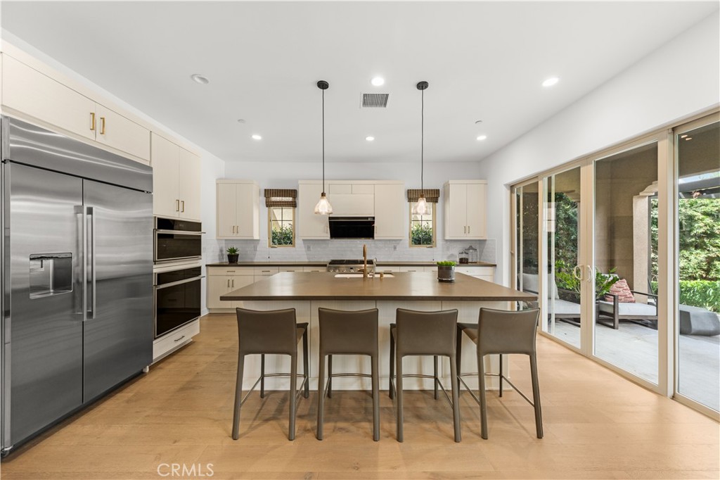 121 Whisper Rock Property Photo 10