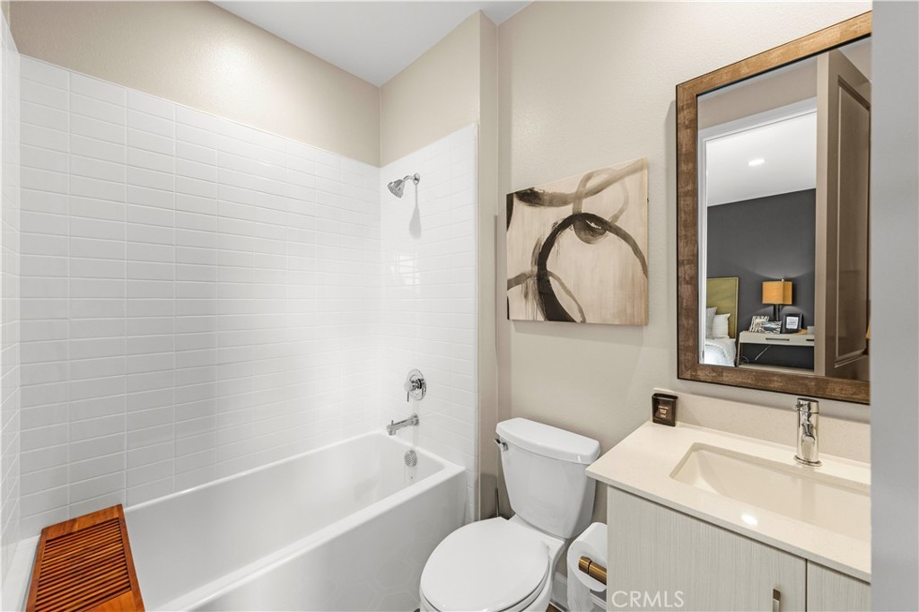 121 Whisper Rock Property Photo 34