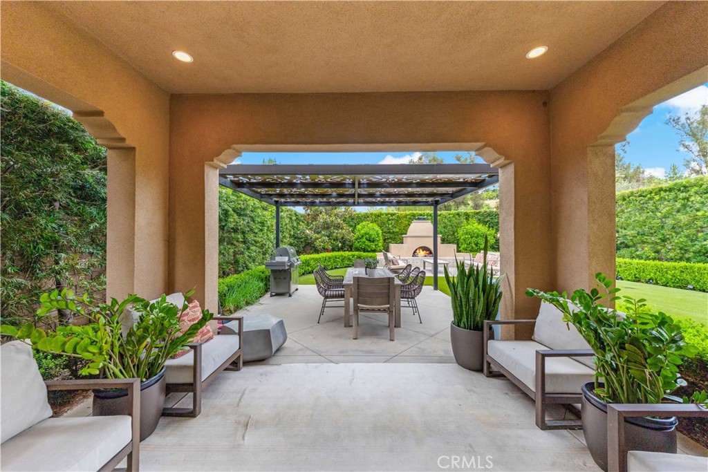 121 Whisper Rock Property Photo 39